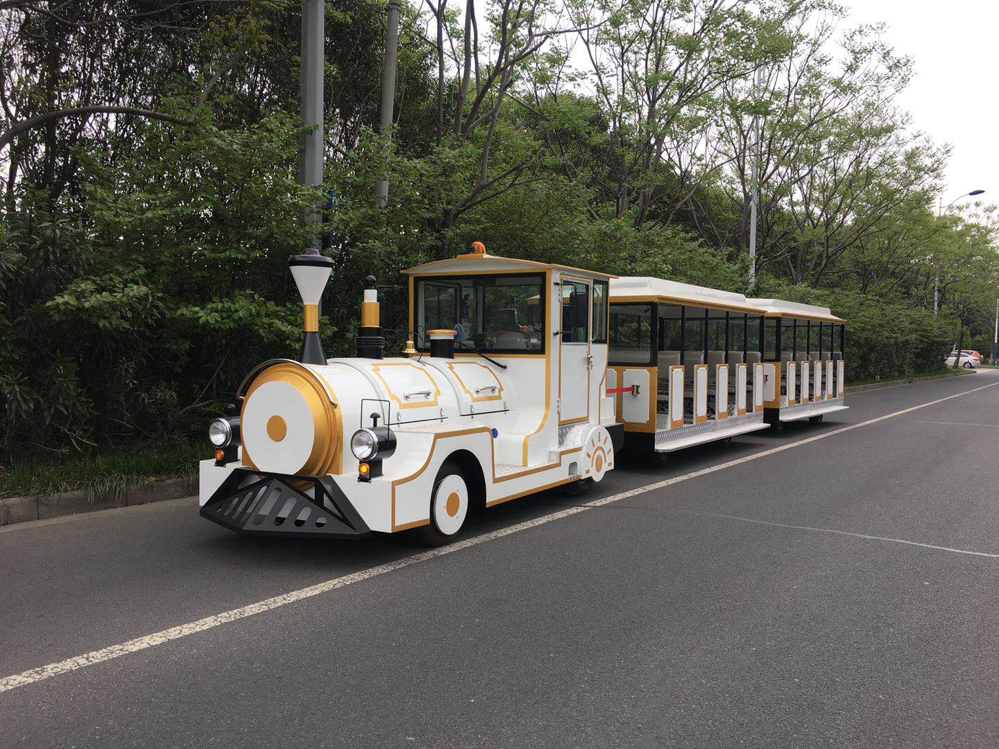 42座鋰電觀光火車